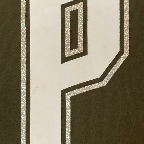 Victoria’s Secret Crop Top! Size small/medium - Picture 7 of 7